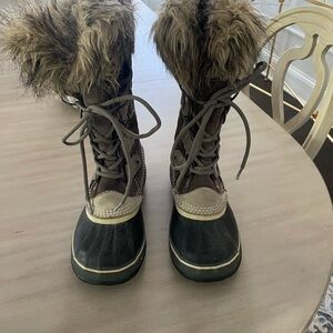 Sorel winter boots!